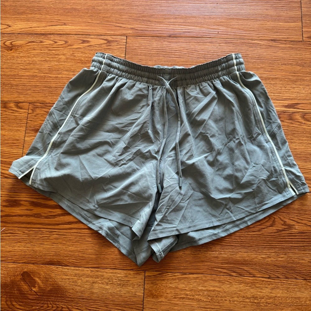 lululemon athletica Women's Gray Athletic Shorts